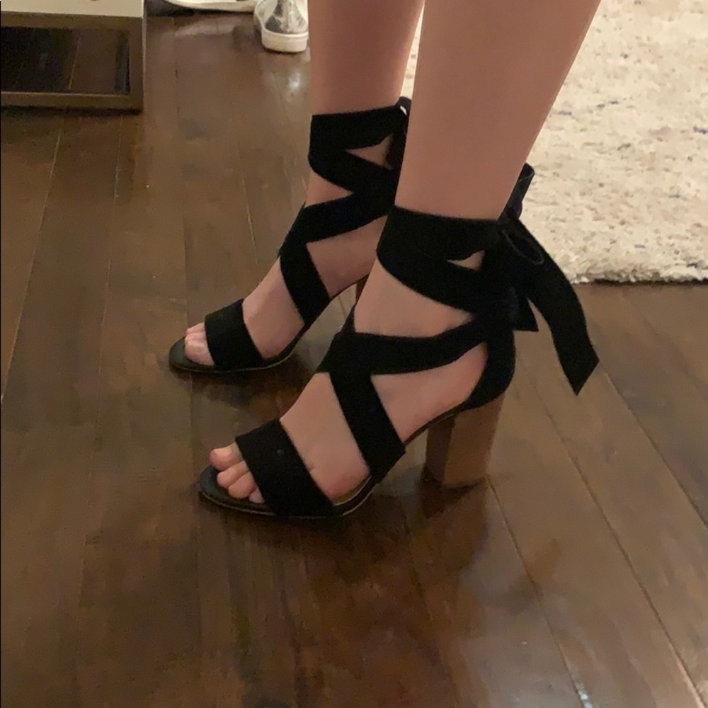Black Gianni Bini Heels